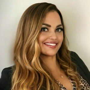 Meet your Posher, Vanessa